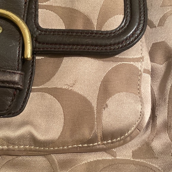 Coach hobo purse - Picture 5 of 16